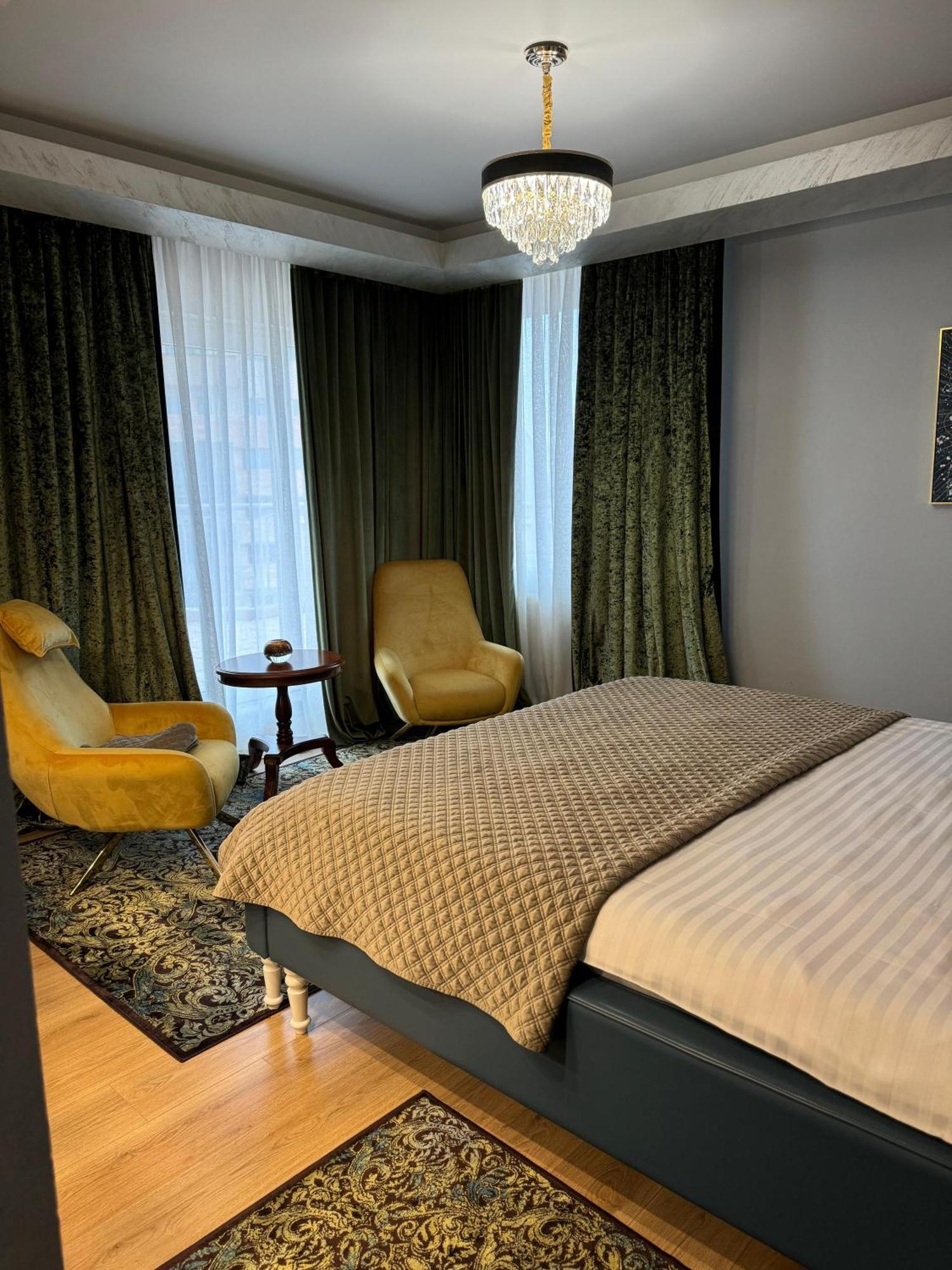 Phoenicia Suites Baneasa 布加勒斯特 外观 照片